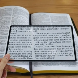 Elastyczna kieszonkowa lupa stronicowa 12 × 18 cm