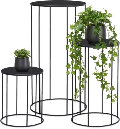Czarny metalowy stojak na kwiaty – zestaw 3 szt. (16×19 / 18×29 / 21×39 cm)
