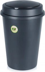 Plastowy kosz na śmieci z uchylną pokrywą 47 l, czarny