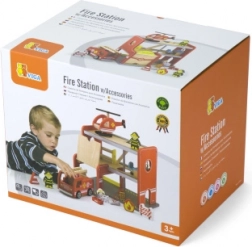 Drewniana remiza strażacka