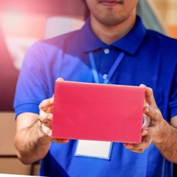 Czerwone kurierskie torby plastikowe z wycięciem na uchwyt 500 × 600 + 70 mm, 50 szt., nadruk Thank You