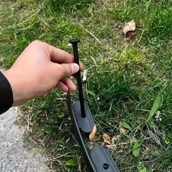 Kotwy i szpilki do ogrodowego obrzeża 15 cm, 30 szt.