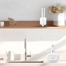 Elektryczny opiekacz do kanapek 700 W z nieprzywierającymi płytami