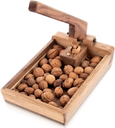 Drewniany dziadek do orzechów 25 × 18 × 10 cm