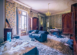 Puzzle Ravensburger Zagubione miejsca: magiczny pokój – 1000 elementów