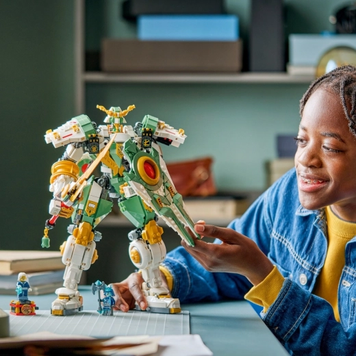 Imponujący, w pełni ruchomy mech