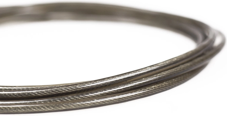 Wytrzymała stalowa linka z powłoką PU