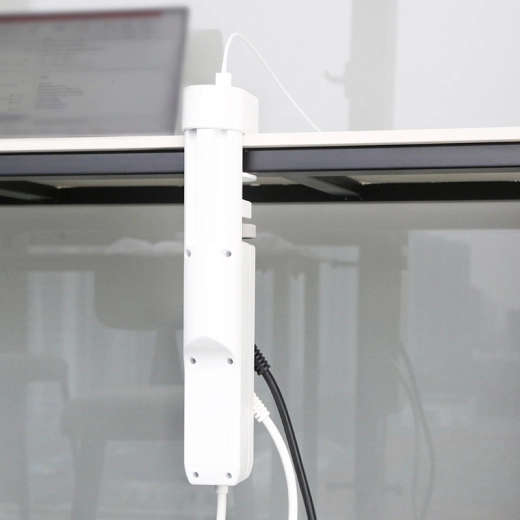 Szybkie ładowanie USB od góry (USB-A + 2× USB-C PD)