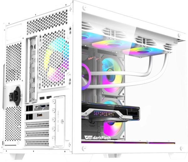 Kompaktowa, a jednocześnie przestronna dla nowoczesnego sprzętu