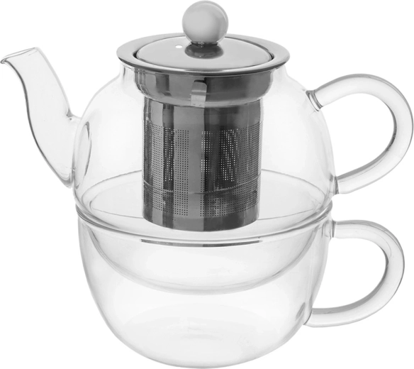 Kompaktowe 2 w 1: czajniczek z kubkiem chowającym się jeden w drugi