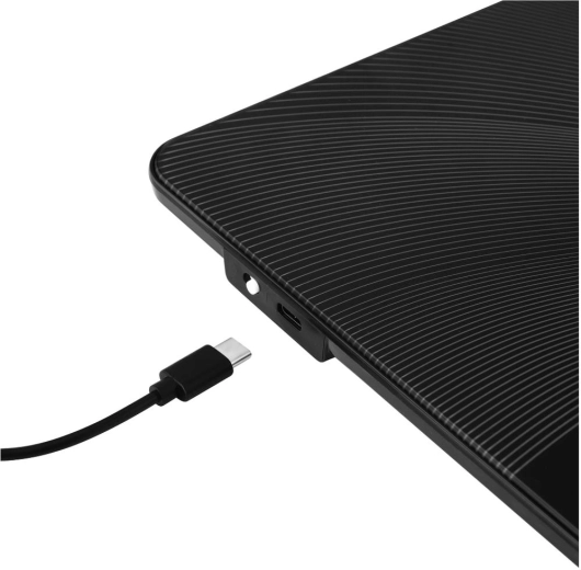 Wytrzymała powierzchnia i ładowanie USB-C