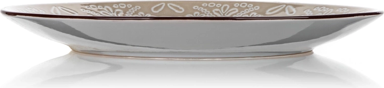 Praktyczny płytki kształt do codziennego serwowania