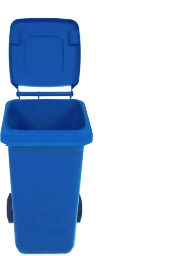 Solidna pokrywa dla czystości i mniejszego zapachu