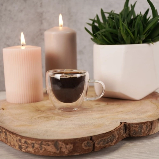 Lekki i uniwersalny materiał