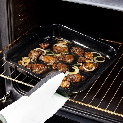 Łatwe czyszczenie i użycie w piekarniku