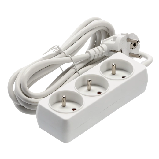 Trzy uziemione gniazda