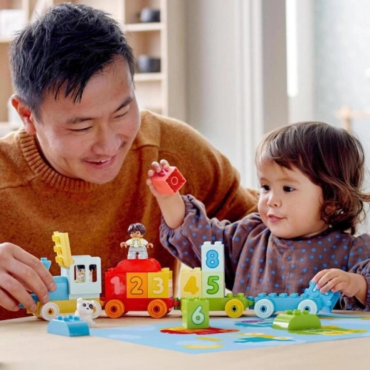 Kreatywna zabawa z figurkami