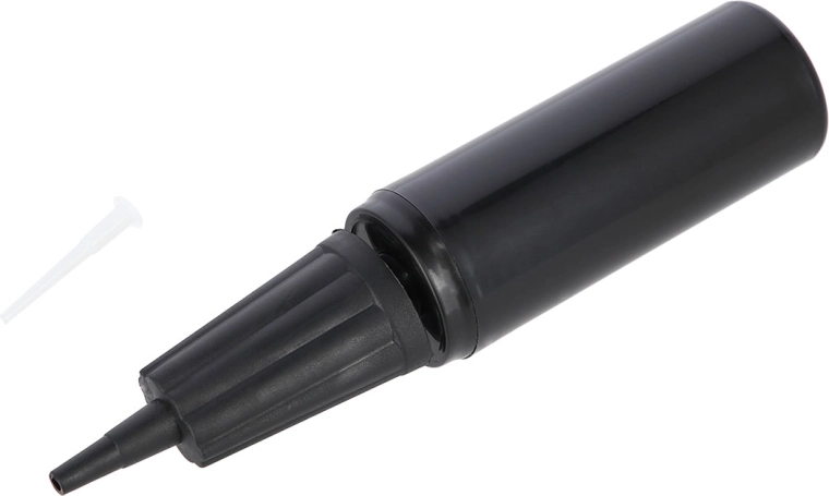 Łatwe pompowanie za pomocą ręcznej pompki