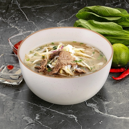 Duża pojemność na zupy i bowle