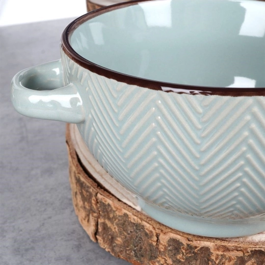 Wytrzymała szkliwiona ceramika