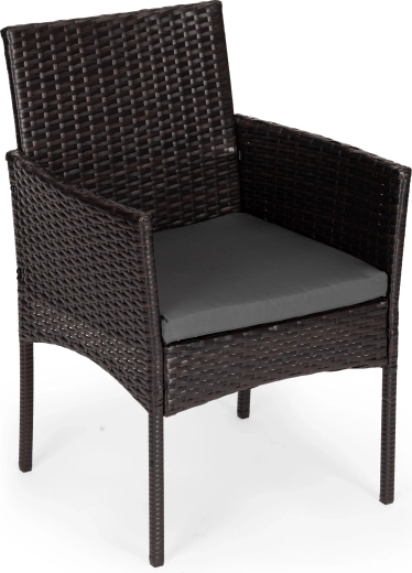 Wygodne fotele z poduszkami