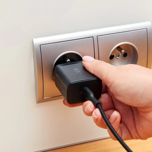 Inteligentne bezpieczeństwo i kompaktowa obudowa