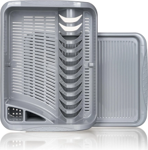 Przemyślany podział na talerze, sztućce i szklanki