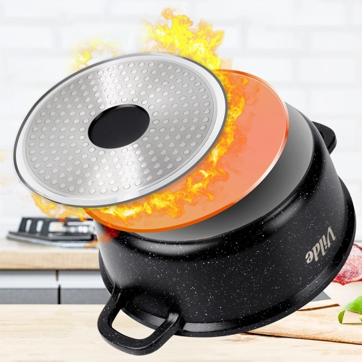 Kompatybilny ze wszystkimi typami kuchenek, w tym indukcją