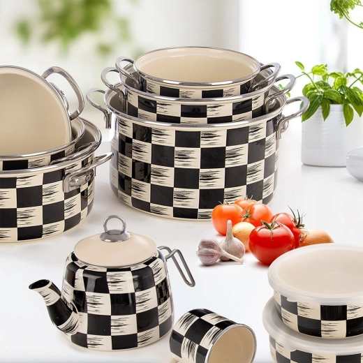 Kompatybilny ze wszystkimi kuchenkami i do zmywarki