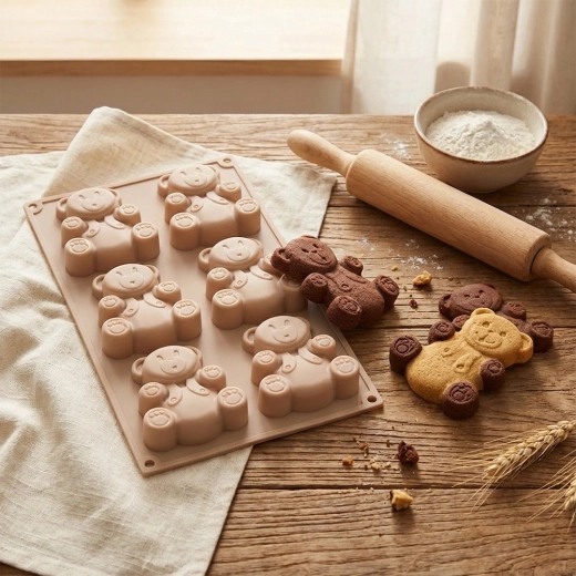 Łatwe wyjmowanie dzięki elastycznemu silikonowi