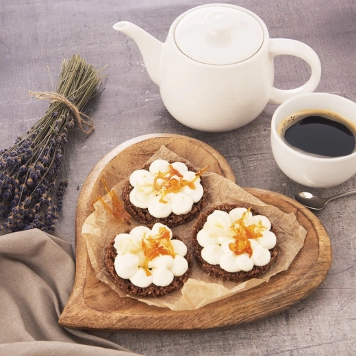 Idealna do przekąsek, deserów i serwowania na przyjęciach