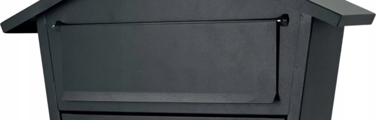 Uchylna klapka chroniąca wrzut