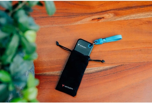 Wytrzymała konstrukcja z poliwęglanu