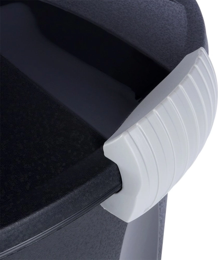 Solidne klipsy i ergonomiczne uchwyty