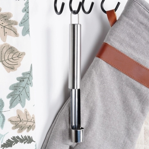 Wygodne przechowywanie dzięki oczku do zawieszenia