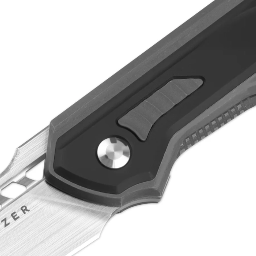 Front flipper, frame lock i pewny chwyt