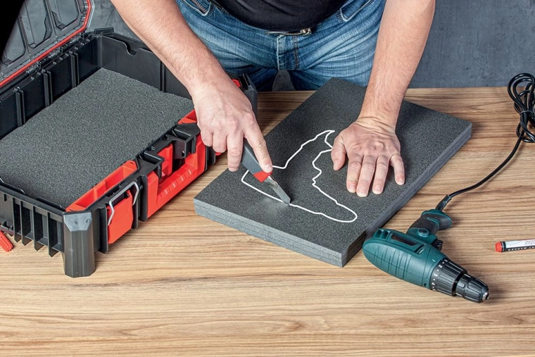 Precyzyjne cięcia i równe krawędzie