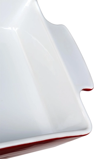 Elegancka czerwień na zewnątrz, biała glazura wewnątrz