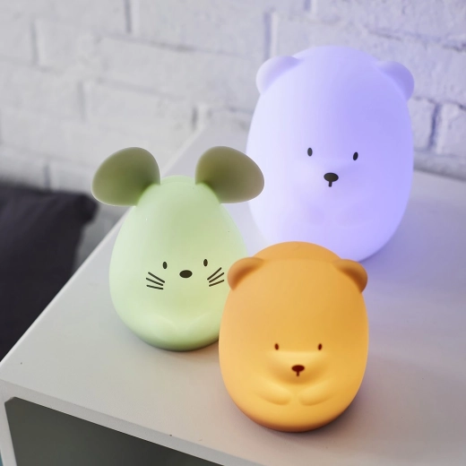 Do 12 godzin świecenia i ładowanie przez micro USB