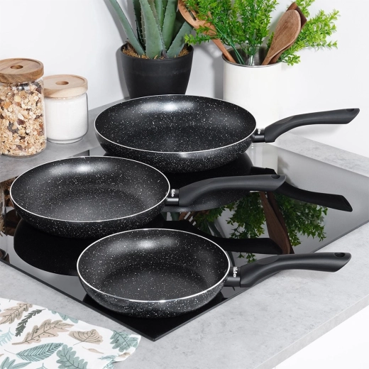 Uniwersalne do wszystkich typów kuchenek