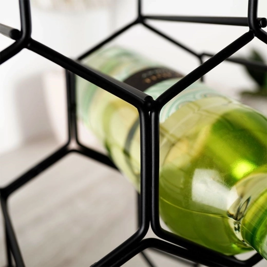 Stabilna metalowa konstrukcja