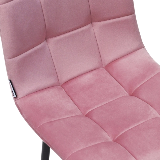 Eleganckie pikowanie we wzór kratki