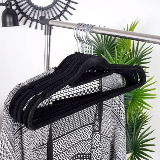 Obrotowy metalowy haczyk dla łatwego wieszania