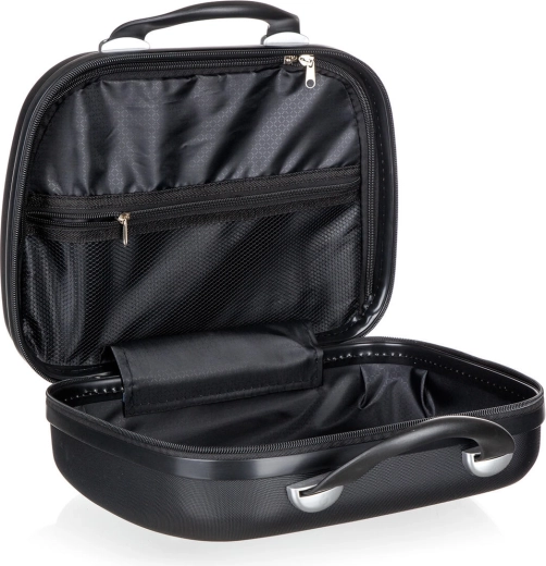 Przejrzyste wnętrze z przegrodą na zamek