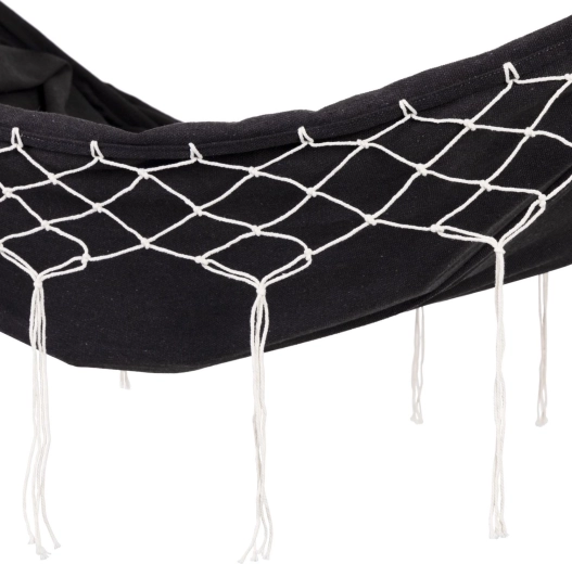 Boho design z ozdobnymi frędzlami