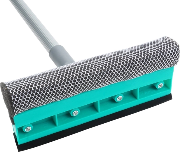 Dwa kroki, jedno narzędzie: mycie i ściąganie wody