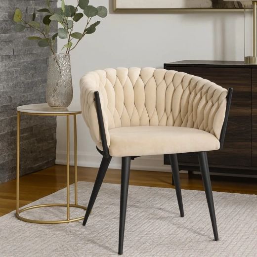 Aksamitnie miękki komfort w beżu