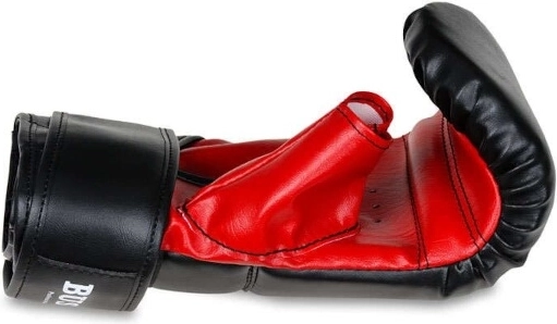 Stabilna fiksacja nadgarstka dzięki szerokiemu paskowi