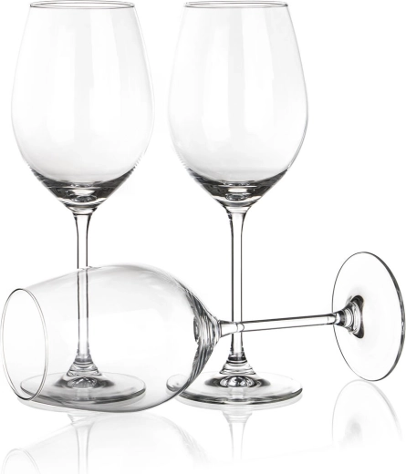 Wytrzymała konstrukcja ze wzmocnionym rantem