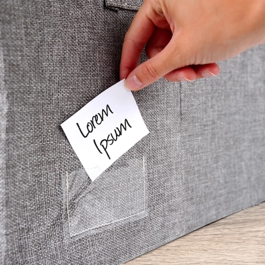 Przezroczyste okienka i etykieta dla przejrzystej segregacji